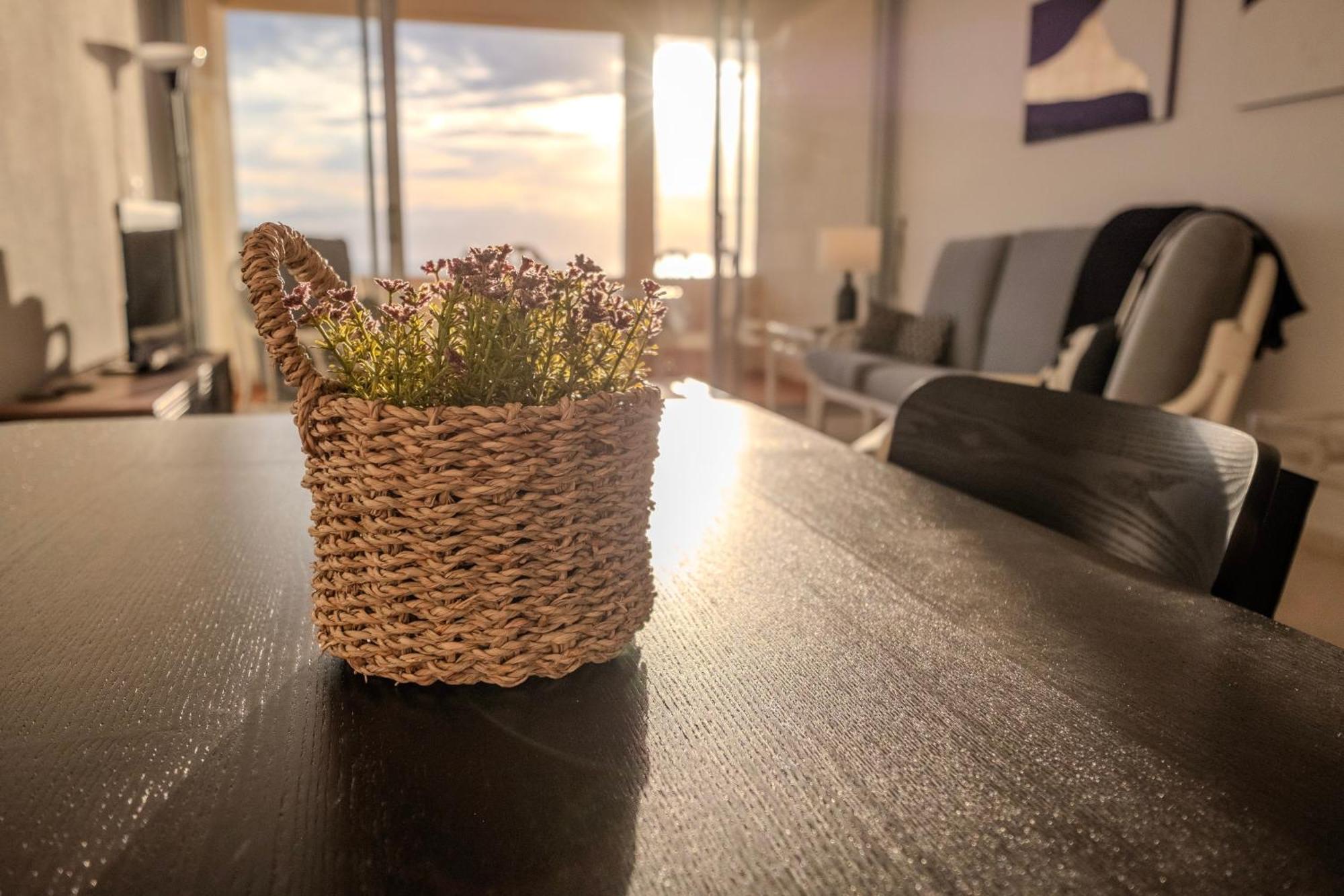 Tenerife Lizards - Apartment In The First Line Callao Salvaje Exterior photo